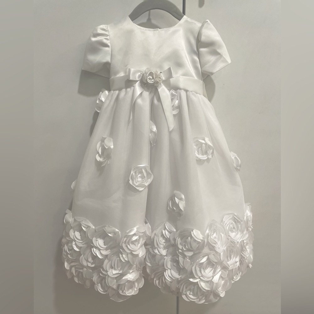 Swea Pea and Lilli white 12-18mo dress